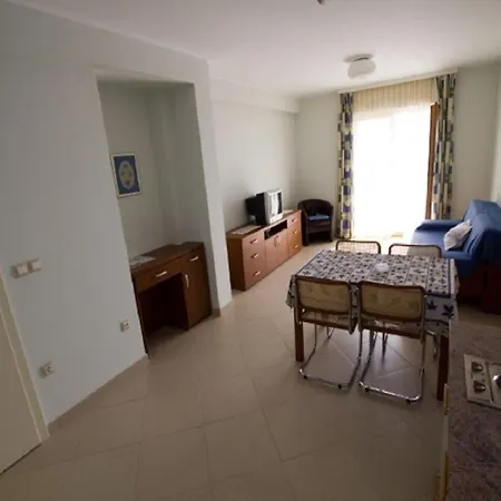 Apartment Lada Baska Voda