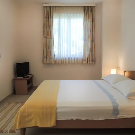 Apartment Lada *